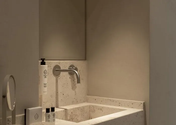 Casa de hóspedes Bdb Margutta 4*