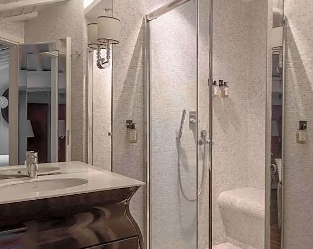 Bdb Margutta Konukevi 4*